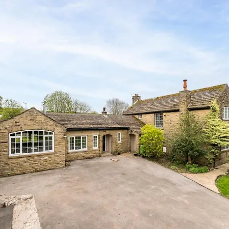 Central Malham Wellbeing Escape Hot Tub & Studio Exterior photo